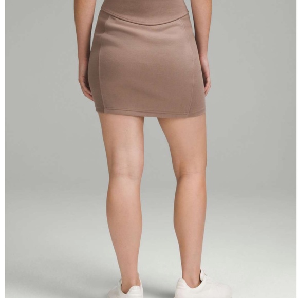 Lululemon Scuba High-Rise Mini Skirt Taupetastic - Picture 3 of 7